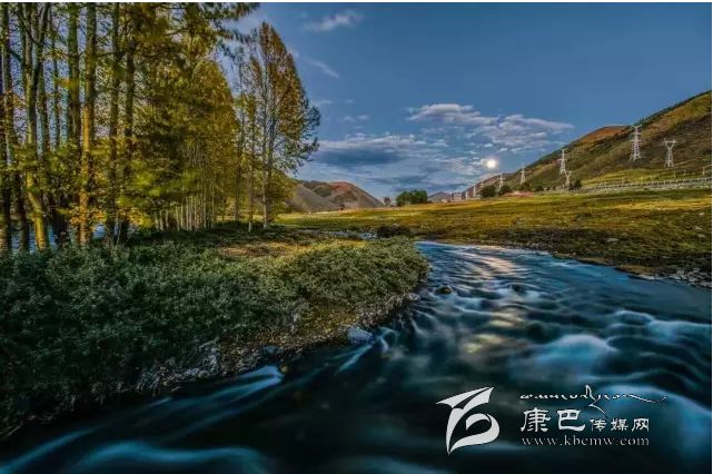 新都橋，正在打開最美時光,我在這里等你......